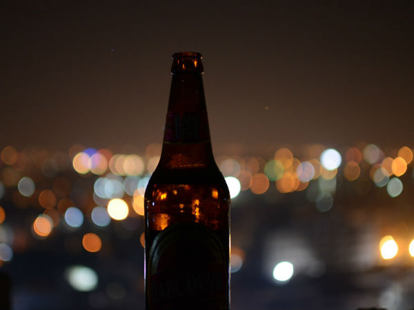 సీసాలో తేలు.. యువకుడిలో కంగారు