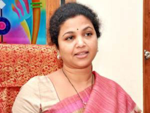 ఐదేళ్లు ఎంపీగా ఒక్క ప‌ని చేయ‌లేద‌న్న కేశ‌వ‌రెడ్డి..! రెచ్చిపోయిన బుట్టా వ‌ర్గం..!!