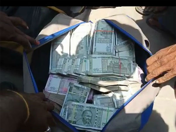 బొద్దాం వద్ద తనిఖీ చేస్తుండగా.. 