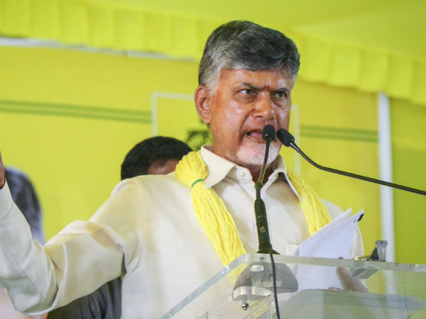 జగన్ మ్యానిఫెస్టో చూస్తే అవగాహనా రాహిత్యం అర్ధం అవుతుంది అన్న బాబు జగన్ మ్యానిఫెస్టో చూస్తే అవగాహనా రాహిత్యం అర్ధం అవుతుంది అన్న బాబు