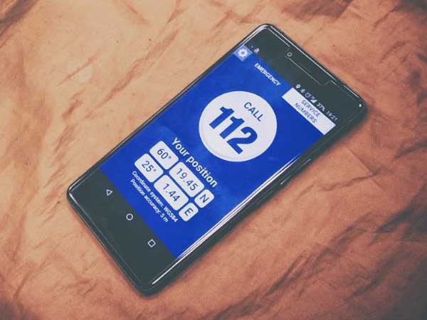 స్మార్ట్ ఫోన్ల నుంచి డయల్ చేస్తే బెటర్ స్మార్ట్ ఫోన్ల నుంచి డయల్ చేస్తే బెటర్