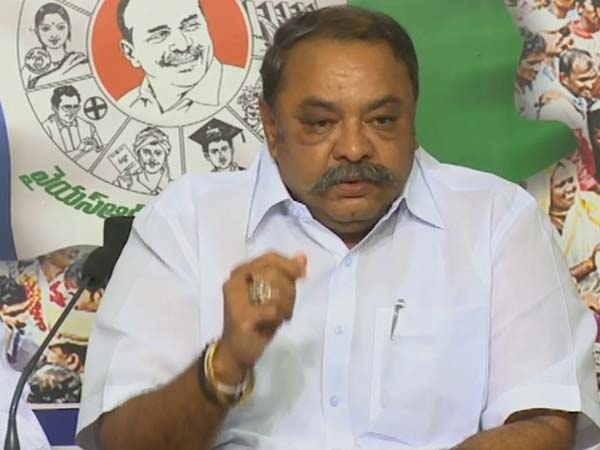 ఒక్క‌టైన గంగుల కుటుంబం...