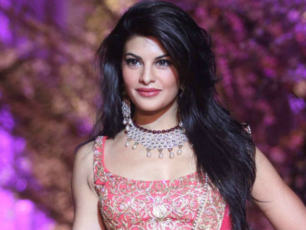  మన దేశ పౌరసత్వం లేని జాక్వెలిన్