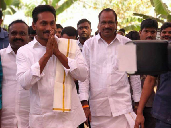 జగన్ కు 20 లోక్ సభ స్థానాలు.. జగన్ కు 20 లోక్ సభ స్థానాలు..