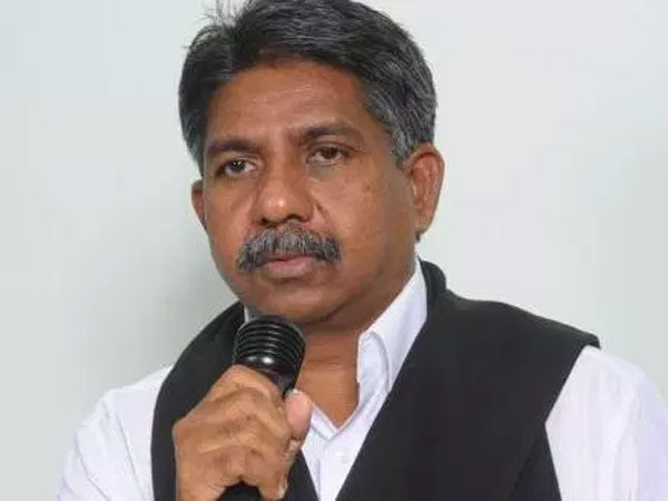 చాలా కాలం తర్వాత కేసీఆర్ పై ఆరోపణలు..! అంబేద్కర్ సాక్షిగా మరో పోరాటానికి శ్రీకారం చుట్టిన మందక్రిష్ణ..!!