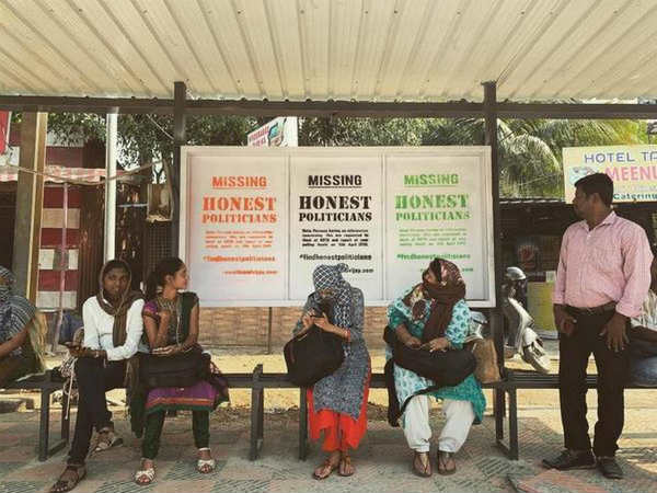 నగరమంతా పెయింటింగ్స్ నగరమంతా పెయింటింగ్స్