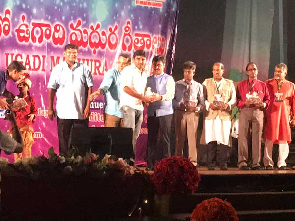 వేడుకల్లో పాల్గొన్న ప్రముఖులు