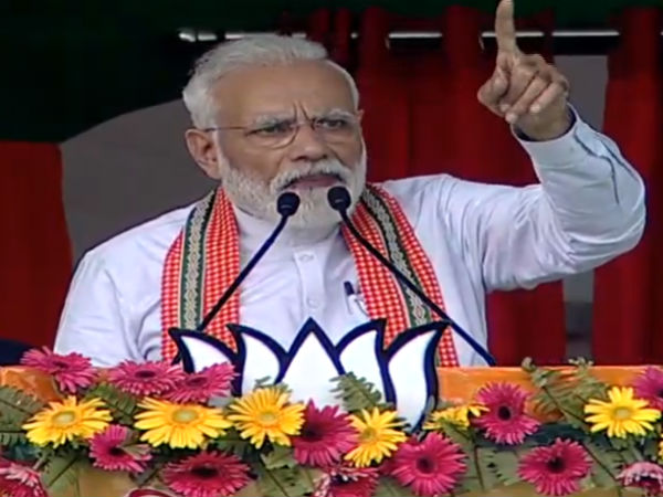 కశ్మీర్ సమస్యకు కాంగ్రెస్సే కారణం..! గుజరాత్ లో ఘాటుగా విమర్శలు చేసిన మోదీ..!! 