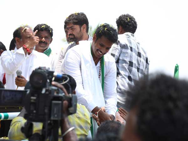 తీవ్ర పోటీ..