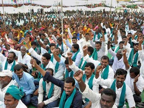 నిజామాబాద్ స్పూర్తితో వారణాసిలో నామినేషన్లు