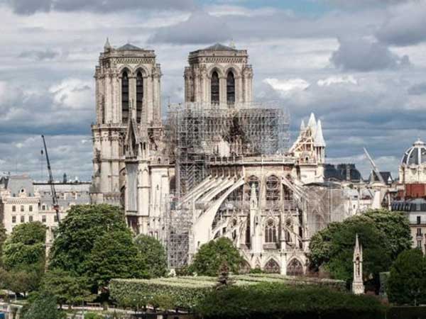 Notre-Dame Fire Investigators Focus on Short-Circuit and Cigarettes