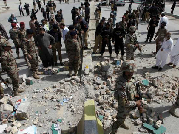 ఐఈడీ తో పేలుడు