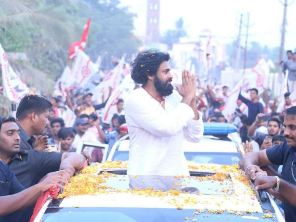 క్రిష్ణం రాజుతో మెగా కుటుంబానికి స‌త్సంబందాలు..! మ‌రి ఈభిమానులు ఎటువైపు..? 