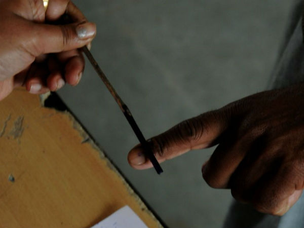 డోర్ బెల్ పాడయింది మోడీ మోడీ అని అరవండి 