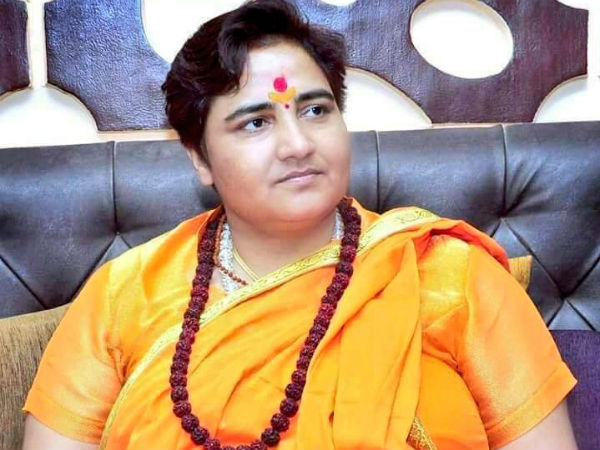 సాధ్వీ ప్రజ్ఞాపై మహబూబా, ఒమర్ విమర్శలు