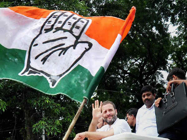 దేశ వ్యాప్తంగా రైతు రుణ మాఫీ..! పేద‌ల ఖాతాల్లోకి డ‌బ్బులు వేస్తామంటున్న రాహుల్..!! 