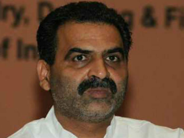 మంత్రి వ్యాఖ్యలు ముస్లిం మహిళలను అవమానించేలా ఉన్నాయి: కాంగ్రెస్