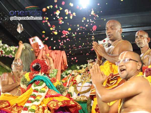 అభిజిత్ లగ్నంలో జిలకర బెల్లం అభిజిత్ లగ్నంలో జిలకర బెల్లం