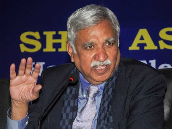 ఆరోప‌ణ‌ల పై చ‌ర్చ‌కు సిద్దమ‌న్న ఈసీ..