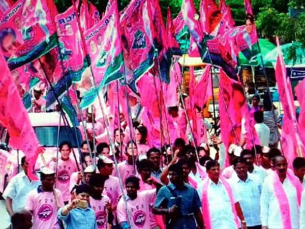 `లెక్కలేని తనం..! రామరామ అనుకుంటున్న పార్టీ మారిన ఎమ్మెల్యేలు..!! `లెక్కలేని తనం..! రామరామ అనుకుంటున్న పార్టీ మారిన ఎమ్మెల్యేలు..!!