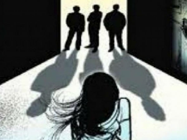 క్యాంపస్‌లో విద్యార్థుల ఆందోళనలు