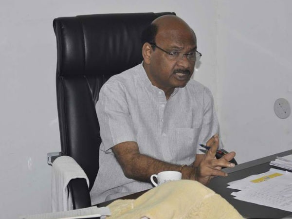 ఎన్నికల్లో కూడా ఏదో జరిగిందని అనుమ్మనాలు వ్యక్తం చేసిన అయ్యన్న పాత్రుడు