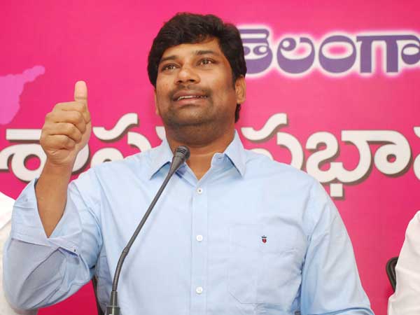  రేవంత్ ఒక రాజకీయ టెర్రరిస్ట్ అన్న బాల్క సుమన్