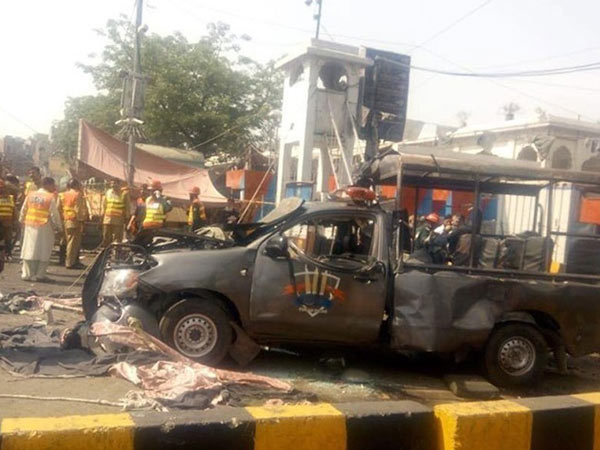 At Least 6 Killed In Blast Near Sufi Shrine In Pakistans Lahore At Least 6 Killed In Blast Near Sufi Shrine In Pakistans Lahore