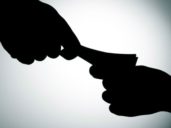 ఏసీబీని ఆశ్రయించాడు 