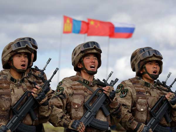 అమెరికా టెక్నాలజీతో చైనా ఆర్మీ బలపడుతోంది