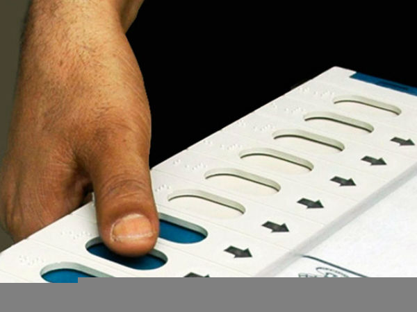 500 ఓట్లున్న గ్రామంలో పోలైన 7 ఓట్లు 500 ఓట్లున్న గ్రామంలో పోలైన 7 ఓట్లు