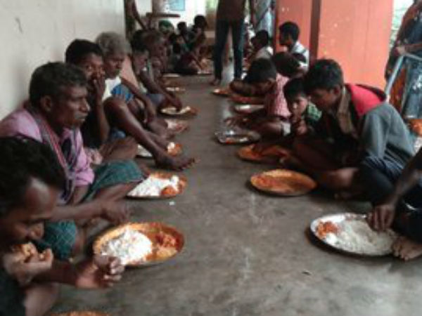 Chandrababu Naidu is explained that Under the Mid Day Meal scheme of Cyclone Fani Chandrababu Naidu is explained that Under the Mid Day Meal scheme of Cyclone Fani