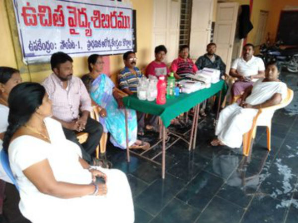 Chandrababu Naidu is explained that Under the Mid Day Meal scheme of Cyclone Fani Chandrababu Naidu is explained that Under the Mid Day Meal scheme of Cyclone Fani