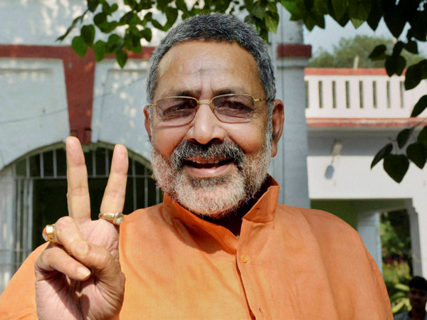 Giriraj Singh records a 4lakh majority win over Kanhaiya Kumar