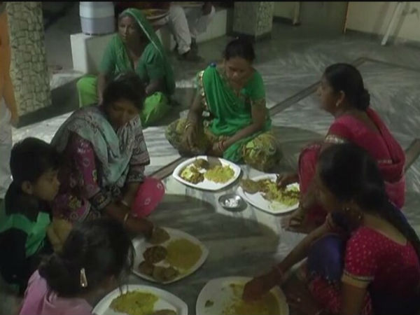 గుజరాతీ సాంప్రదాయం ప్రకారమే వివాహం