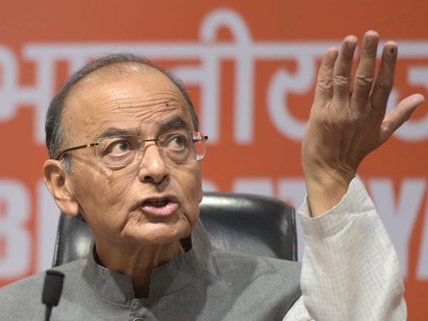 ఆర్థిక బాధ్యతలకు జైట్లీ దూరం ఆర్థిక బాధ్యతలకు జైట్లీ దూరం