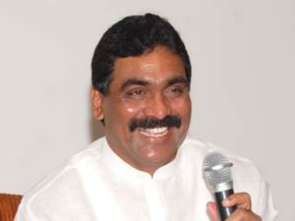 మెగాస్టార్ త‌మ్ముడిగా ఆయ‌న కంటే త‌క్కువ‌గా..