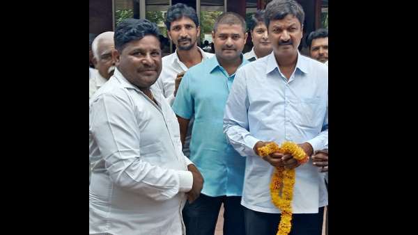 బెంగళూనులో చర్చలు