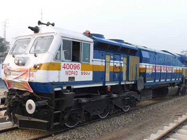 నాన్ ఇంట‌ర్‌లాకింగ్ ప‌నుల వ‌ల్ల దారి మ‌ళ్లింపు