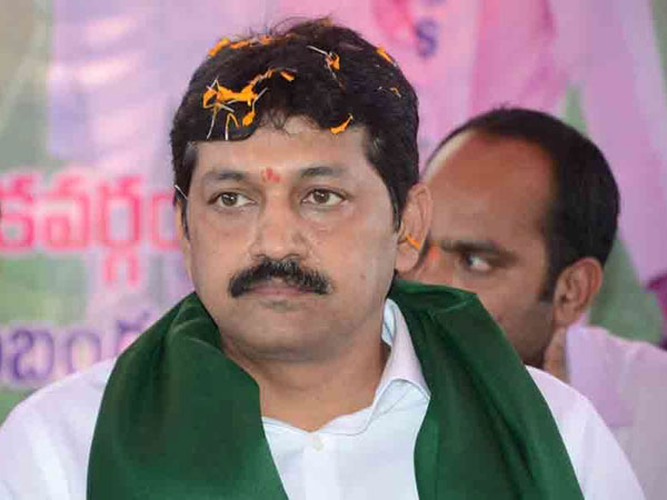 కొడుకు మాట మీద..!