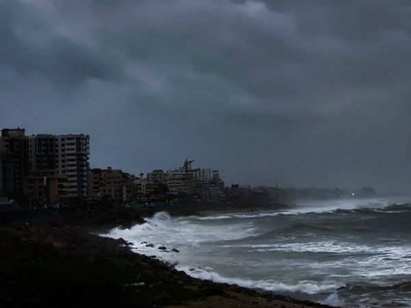 జిల్లాధికారులతో ఎల్వీ టెలిఫోన్ కాన్ఫరెన్స్..