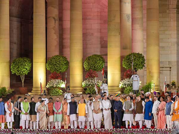 స్వతంత్ర హోదా కింద కేటాయించిన శాఖలు..