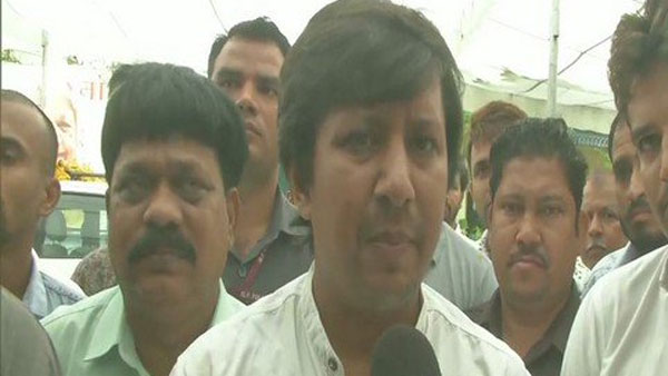 ముందు రెక్వెస్ట్,వినకపోతే దాడులు, ఎమ్మెల్యే నినాదం.. ముందు రెక్వెస్ట్,వినకపోతే దాడులు, ఎమ్మెల్యే నినాదం..