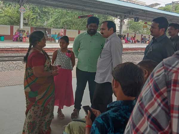 గతంలో చంద్రబాబు పాలనపై పోరాటం .. నేటికీ రైతుగా వ్యవసాయం