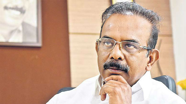  తర్వాత వాళ్లే ఫోటోలకు ఫోజులిస్తారుగా..!