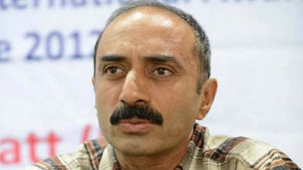 విచారణకు స్వీకరించని పిటిషన్ ...