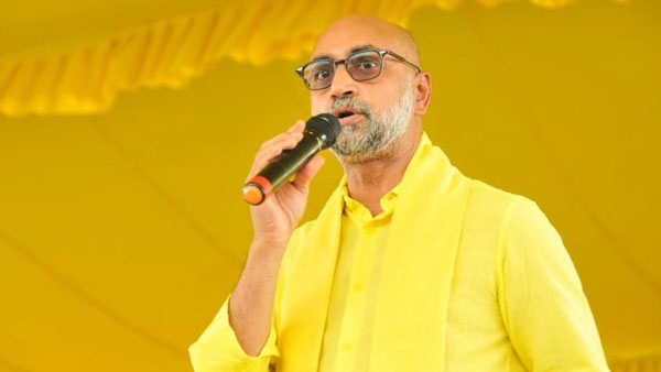 హోదా హామీతో అధికారంలోకి వచ్చిన వైసీపీ దే హోదా తెచ్చే బాధ్యత అన్న గుంటూరు ఎంపీ