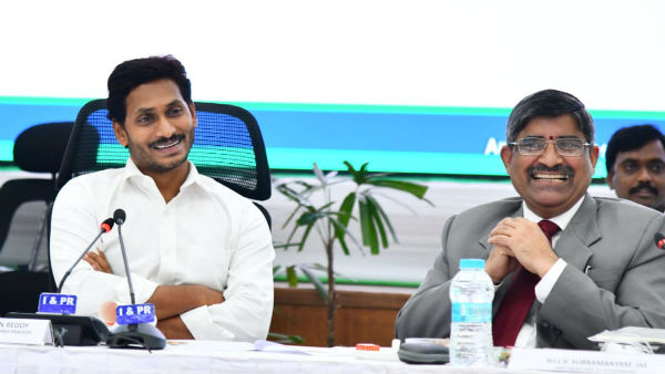 హైదరాబాద్ చేరుకున్న చంద్రబాబు..! ప్రజావేదిక పై బాబు స్పందనపై అందరి దృష్టి..!! 