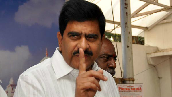 పోలవరం పనులు ఆపొద్దు .. ఏ ఆడిట్ కైనా మేం సిద్ధమే అన్న మాజీ మంత్రి దేవినేని ఉమా పోలవరం పనులు ఆపొద్దు .. ఏ ఆడిట్ కైనా మేం సిద్ధమే అన్న మాజీ మంత్రి దేవినేని ఉమా