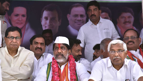 సీఎల్పీని టీఆర్ఎస్‌ఎల్పీలో విలీనం చెయ్యటంపై భట్టి 36 గంటల పాటు నిరహారదీక్ష
